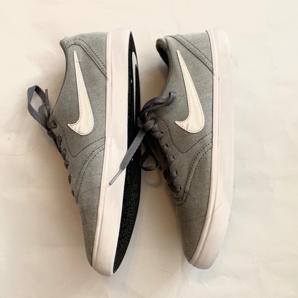 Gray Nike SB Check Solar - Picture 4 of 6